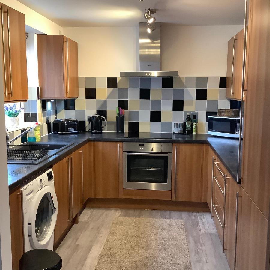 37 Farraline Court, City Centre Apartment Инвернесс Экстерьер фото